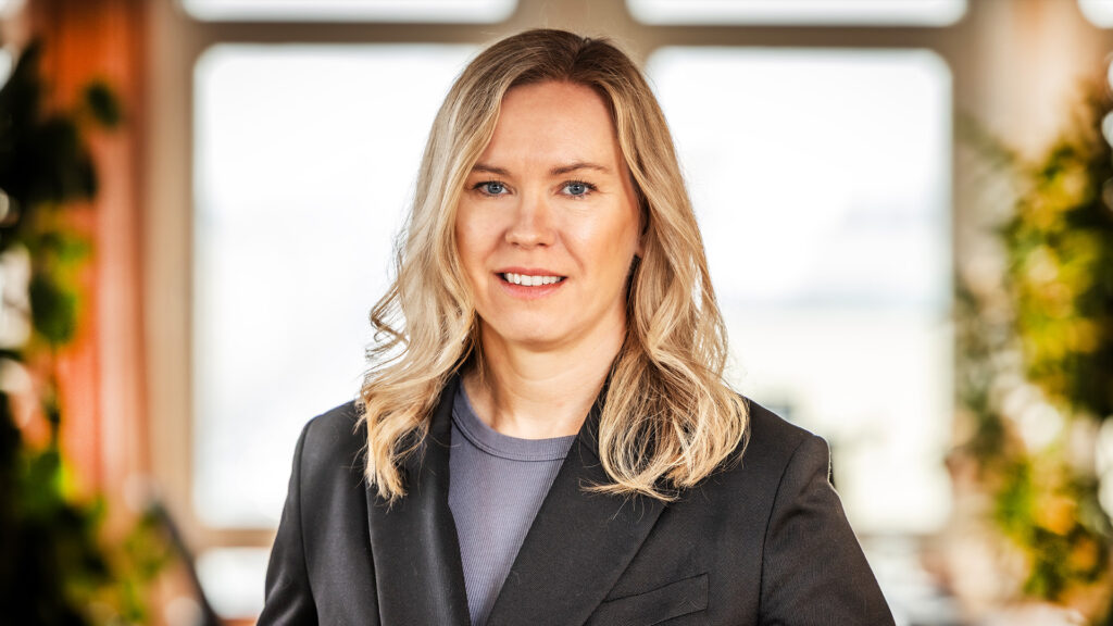 Porträttbild på Anna Åhlberg.